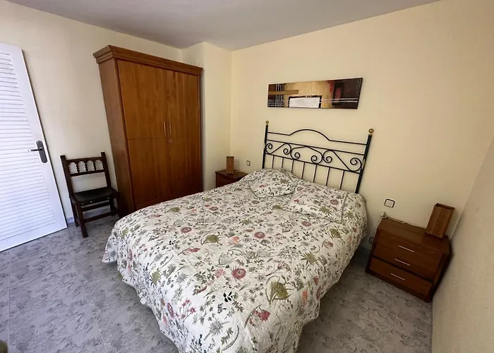 Apartmentos Eurohostal 1Linea De Playa Las Fuentes
